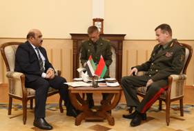 Belarusian Defenсe Minister Meets with UAE Ambassador 