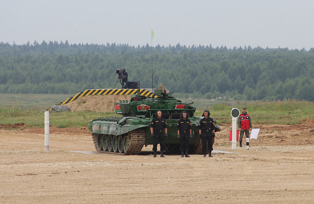 Белорусские танкисты  в полуфинале выступят на «синем танке» 