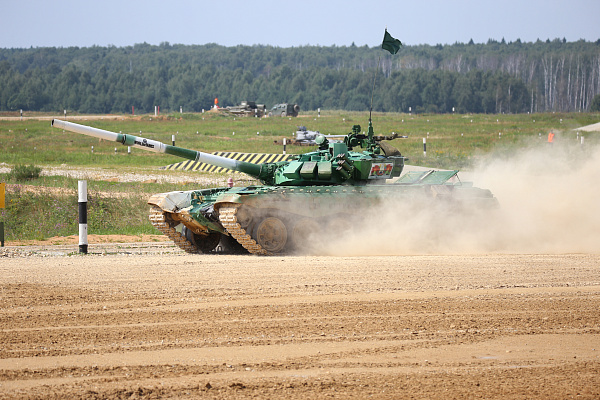 Белорусские танкисты вышли в полуфинал «Танкового биатлона»