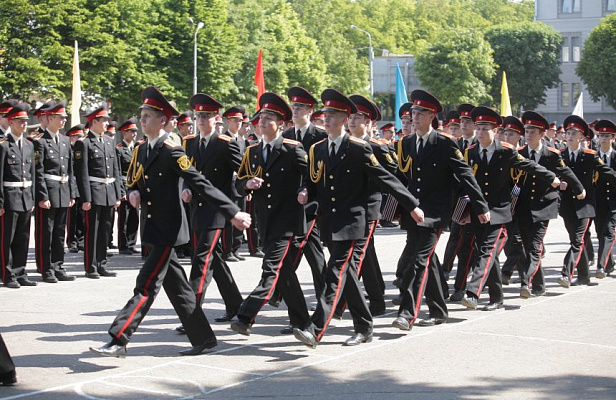 57 выпуск в Минском суворовское военном училище