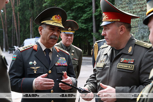 Министр обороны Азербайджанской Республики в рамках визита посетил Центральный командный пункт ВВС и войск ПВО Министр обороны Азербайджанской Республики в рамках визита посетил Центральный командный пункт ВВС и войск ПВО