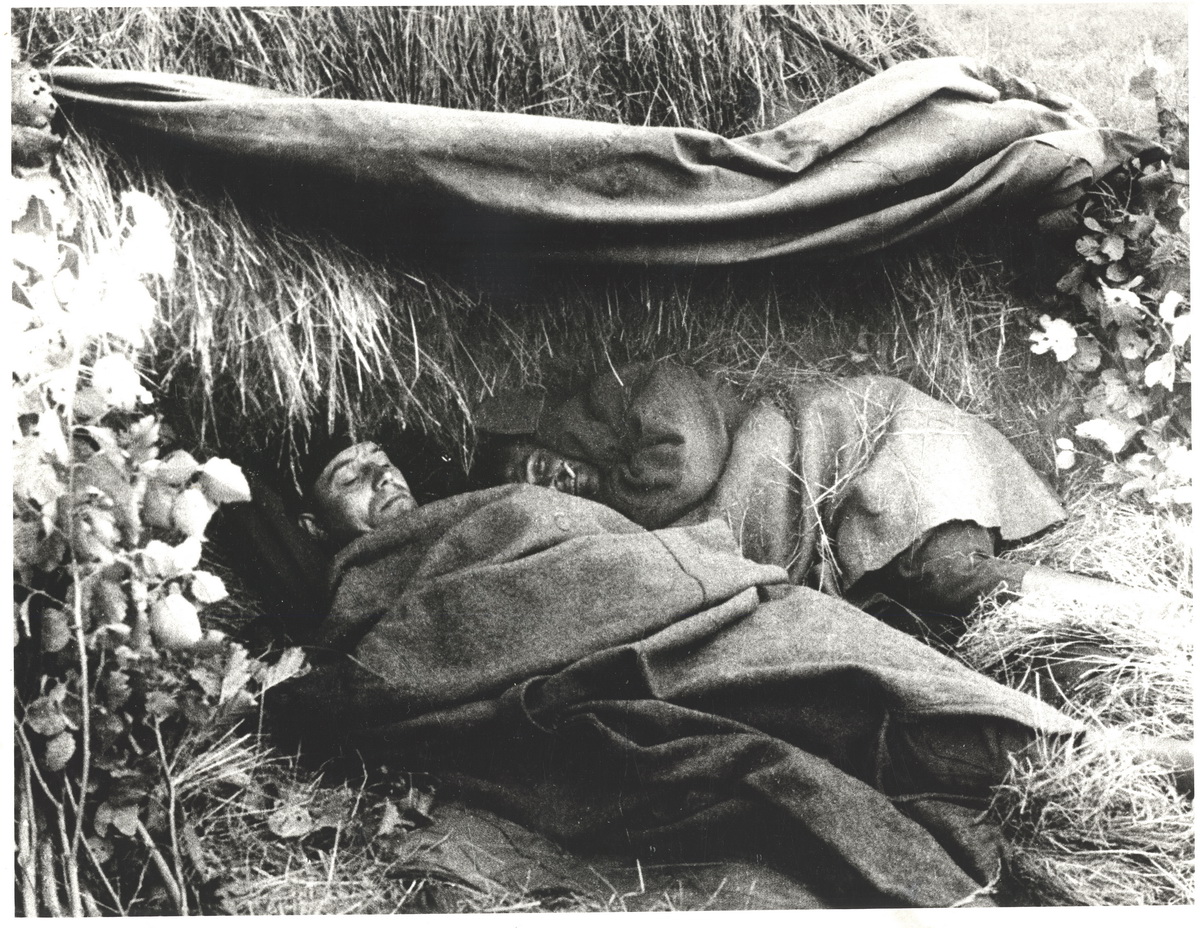 Быт солдата войны. Советские солдаты в окопах 1941.