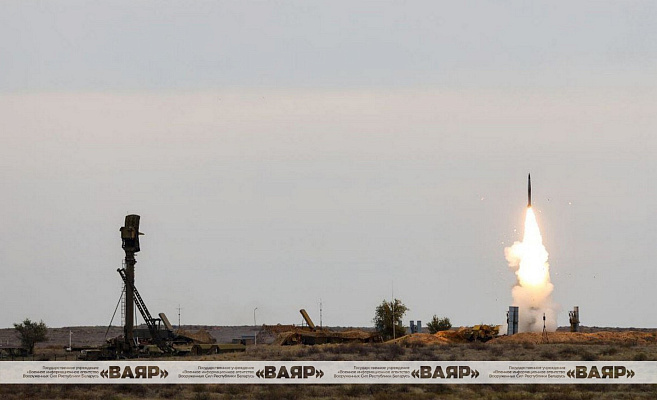 Поздравление Министра обороны Беларуси с Днём зенитных ракетных войск ВВС и войск ПВО