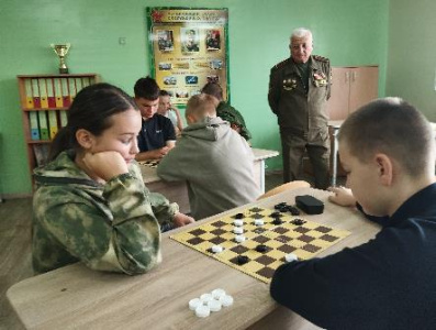 Тактика и стратегия на шашечном поле