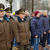 Началась отправка в войска граждан, призванных на срочную военную службу