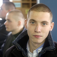 Началась отправка в войска граждан, призванных на срочную военную службу