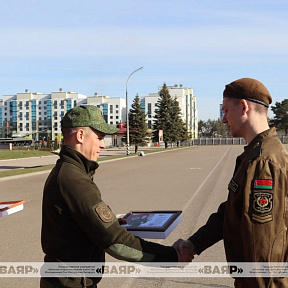 В 6 омбр состоялось чествование военнослужащих, выслуживших установленные сроки срочной военной службы