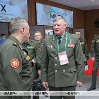 На выставке MILEX – 2025 Министр обороны Беларуси провел ряд встреч и пообщался с журналистами