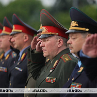 Руководители силовых ведомств, а также члены военной коллегии Министерства обороны возложили цветы к монументу Победы