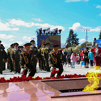 Руководство Вооруженных Сил возложило цветы к монументу Победы