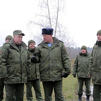С готовностью выполнить задачи