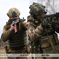 Намеснік Міністра абароны Беларусі наведаў палігон, дзе праходзіць баявое зладжванне падраздзяленняў, якія прыцягваюцца да ўдзелу ў КШУ