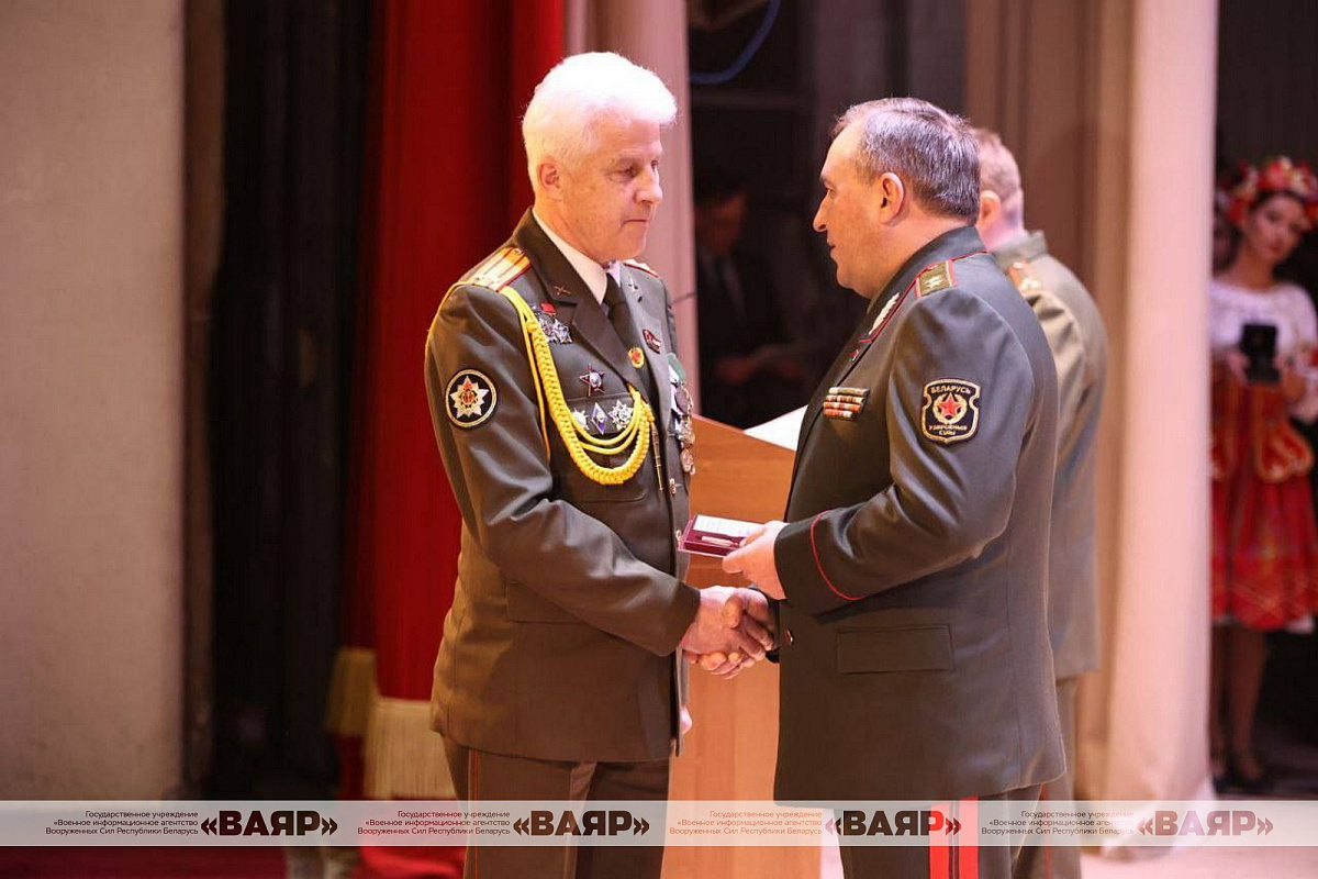 Кронштадт дворец культуры. Дом офицеров мероприятия. Дом офицеров зво санкт петербург. Дом офицеров южного военного округа. Театральные войска.