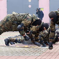 Началась отправка в войска граждан, призванных на срочную военную службу