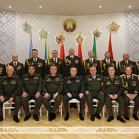  Министр обороны Беларуси вручил государственные награды и погоны полковника военнослужащим Вооружённых Сил