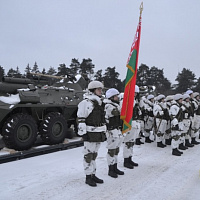 Бронетранспортеры БТР-82А пополнили гвардейский строй (видео)