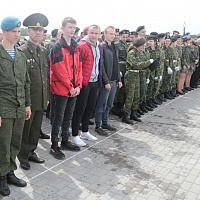 Началась отправка в войска граждан, призванных на срочную военную службу