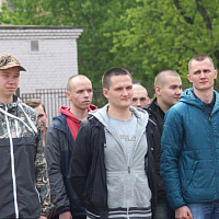 Началась отправка в войска граждан, призванных на срочную военную службу