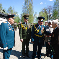 Поздравили ветеранов