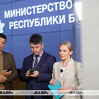 Александр Лукашенко заслушал доклад Министра обороны Республики Беларусь