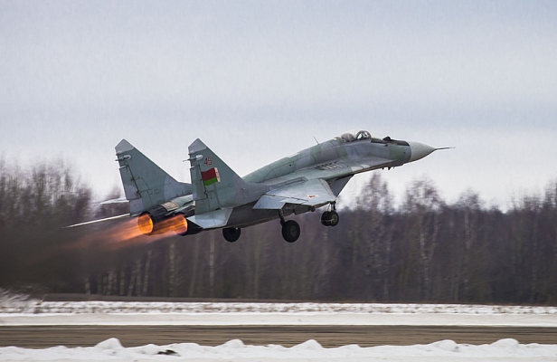 Дежурные силы по противовоздушной обороне проверены полетами контрольных целей
