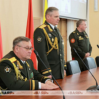 Генерал-майор Павел Муравейко простился со Знаменем Министерства обороны
