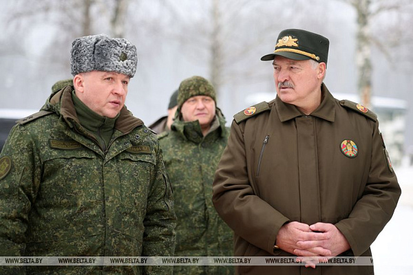 Президент Беларуси лично проверил боеготовность Вооружённых Сил