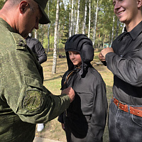 Яркие эмоции и часы от Министра обороны для юного патриота