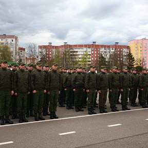 Новобранцы приступили к курсу начальной военной подготовки