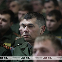 Генерал-лейтенант Виктор Хренин провёл информирование личного состава воинских частей Борисовского гарнизона