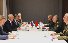 Состоялась двусторонняя встреча министров обороны Республики Беларусь и Российской Федерации