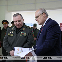Министр обороны Беларуси посещает с рабочей поездкой Слуцкий гарнизон