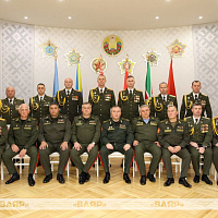  Министр обороны Беларуси вручил государственные награды и погоны полковника военнослужащим Вооружённых Сил