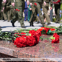 В Барановичах почтили память летчиков-героев Андрея Ничипорчика и Никиты Куконенко