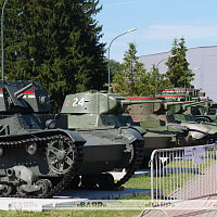 Уникальная выставка военной ретротехники у мемориального комплекса «Брестская крепость-герой»