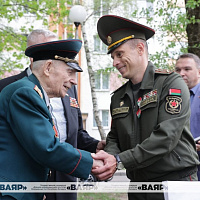 Накануне Дня Победы представители Министерства обороны поздравили ветеранов Великой Отечественной войны