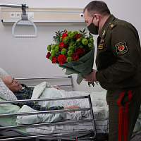 Министр обороны поздравил Героев Советского Союза