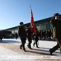 Генерал-майор Павел Муравейко вручил Боевое Знамя одному из дивизионов ракетных войск и артиллерии
