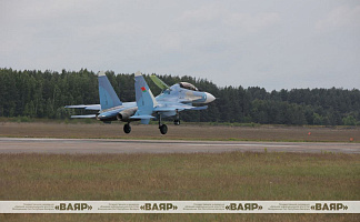 У Беларусь на адзін з аэрадромаў ВПС і войск СПА прыбыла партыя самалётаў Су-30СМ2