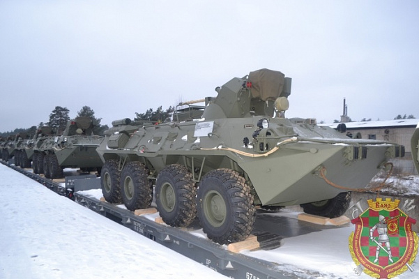 Бронетранспортеры БТР-82А пополнили гвардейский строй (видео)