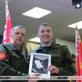 Чествование военнослужащих 65 автбр и 36 дмостбр, выслуживших установленные сроки срочной военной службы