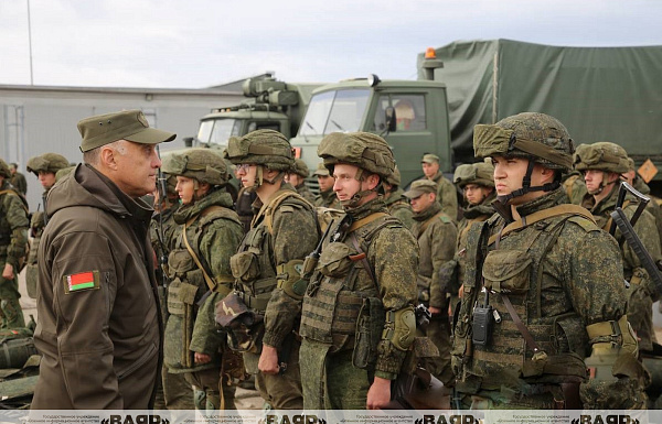 Падраздзяленні Узброеных Сіл прыступілі да выканання задач падчас праверкі баявой гатоўнасці