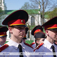 Самолет МиГ-15, переданный Министром обороны, установлен на постамент в Полоцком кадетском училище
