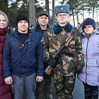 Военнослужащие нового пополнения принимают присягу