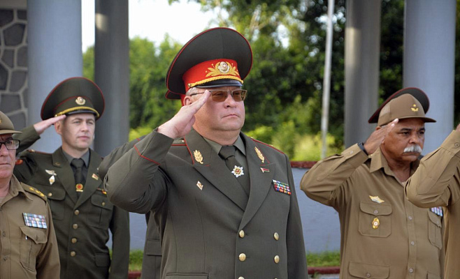 Продолжается официальный визит генерал-майора Павла Муравейко в Республику Куба