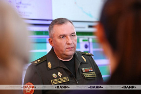 Министр обороны Беларуси: мы демонстрируем свою открытость, миролюбие, но порох всегда надо держать сухим
