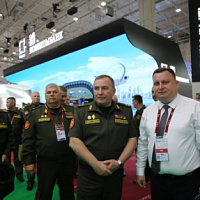 Министр обороны Беларуси выступил с докладом в Москве