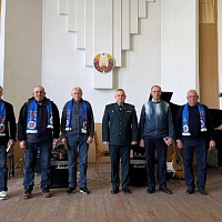 Мы обязаны хранить память о вашем подвиге