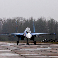 Вторая пара боевых самолетов Су-30 СМ прибыла в Беларусь (видео)