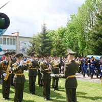 Летчики не умирают, летчики уходят в небо